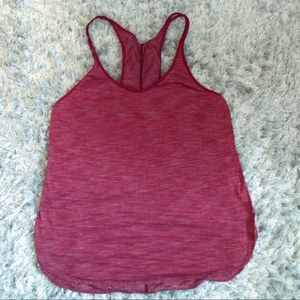 Lululemon lightweight tank in red Size 8